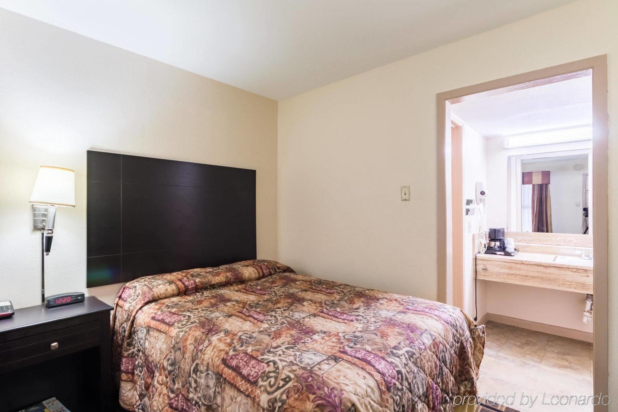 Rodeway Inn University Austin Esterno foto