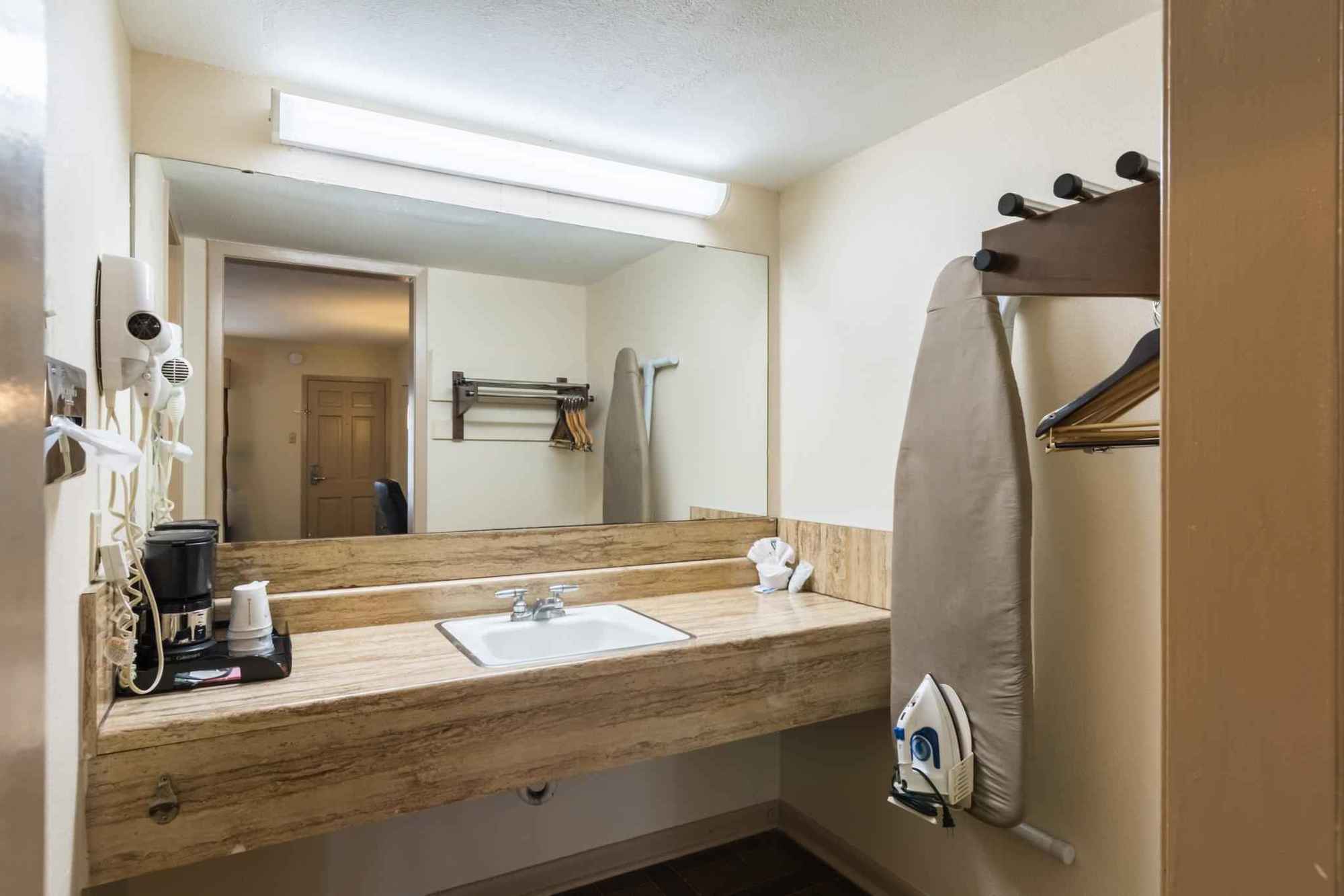 Rodeway Inn University Austin Esterno foto